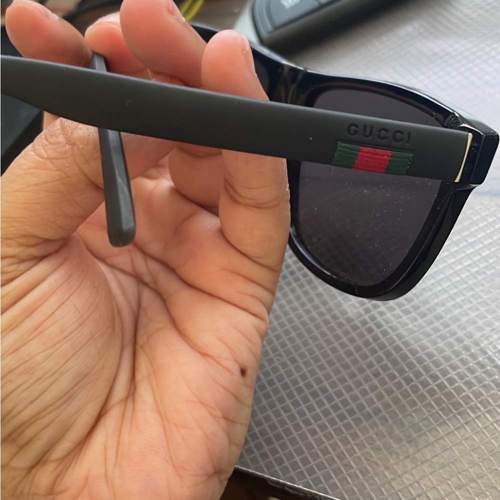 Gucci Sunglasses, GG0010S - Picture 2 of 2
